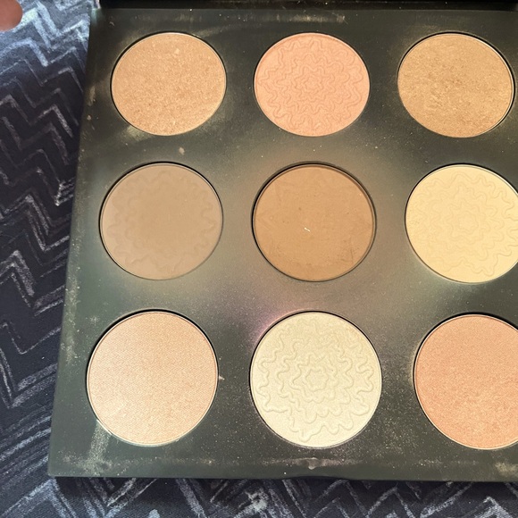 Amazing Smashbox all face palette lightly used - Picture 1 of 5